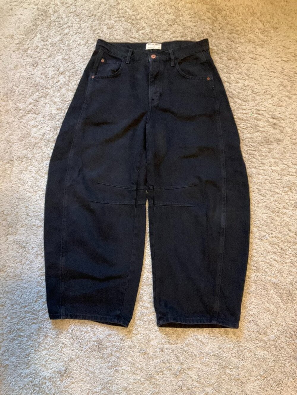 free people barrel jeans. size: 27. black.